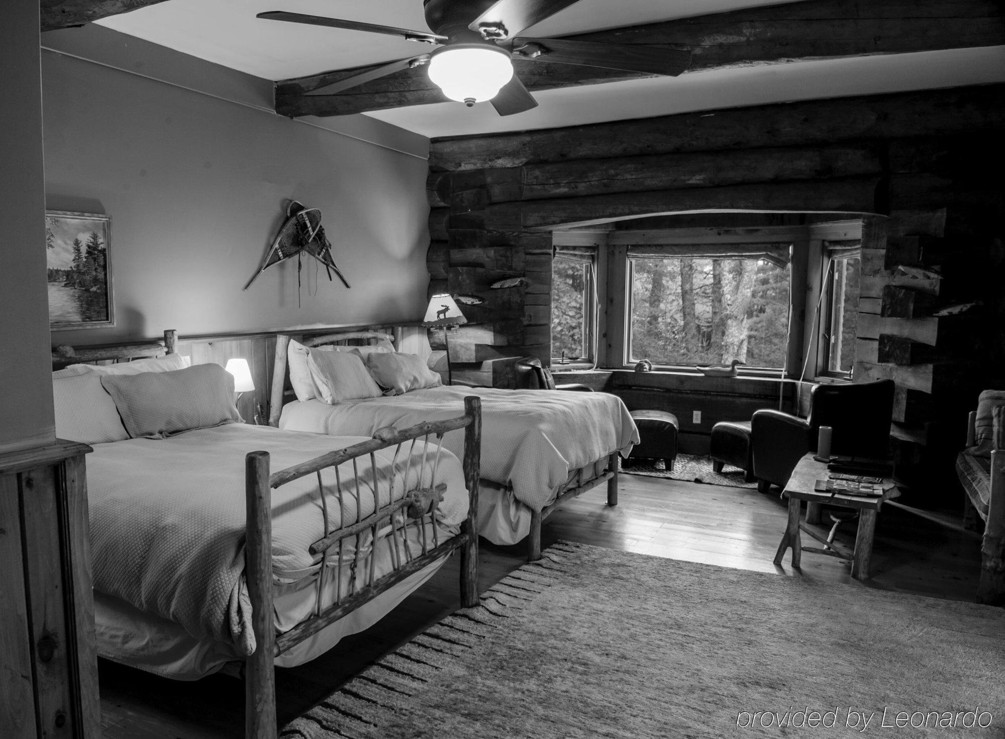 Trout Point Lodge Of Nova Scotia East Kemptville Esterno foto