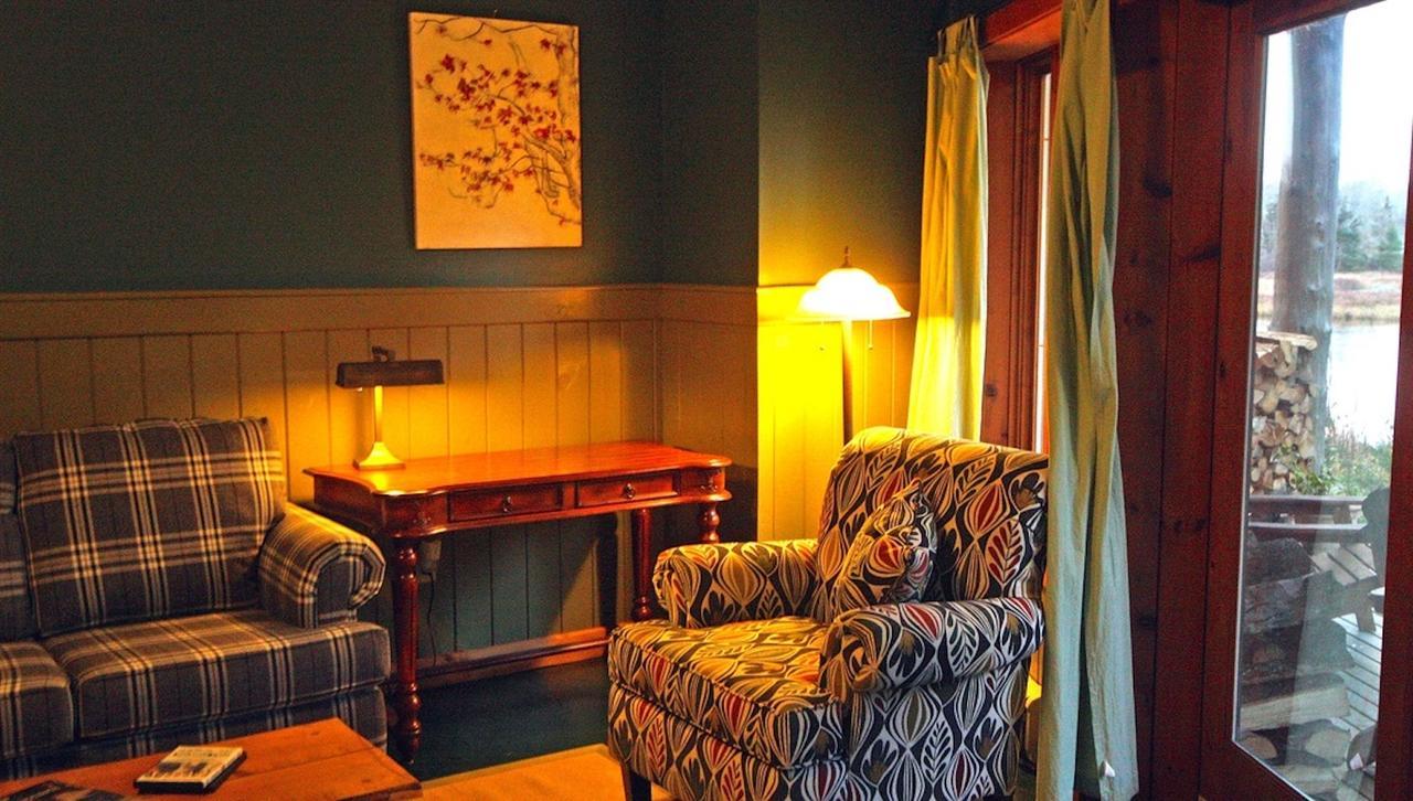 Trout Point Lodge Of Nova Scotia East Kemptville Esterno foto