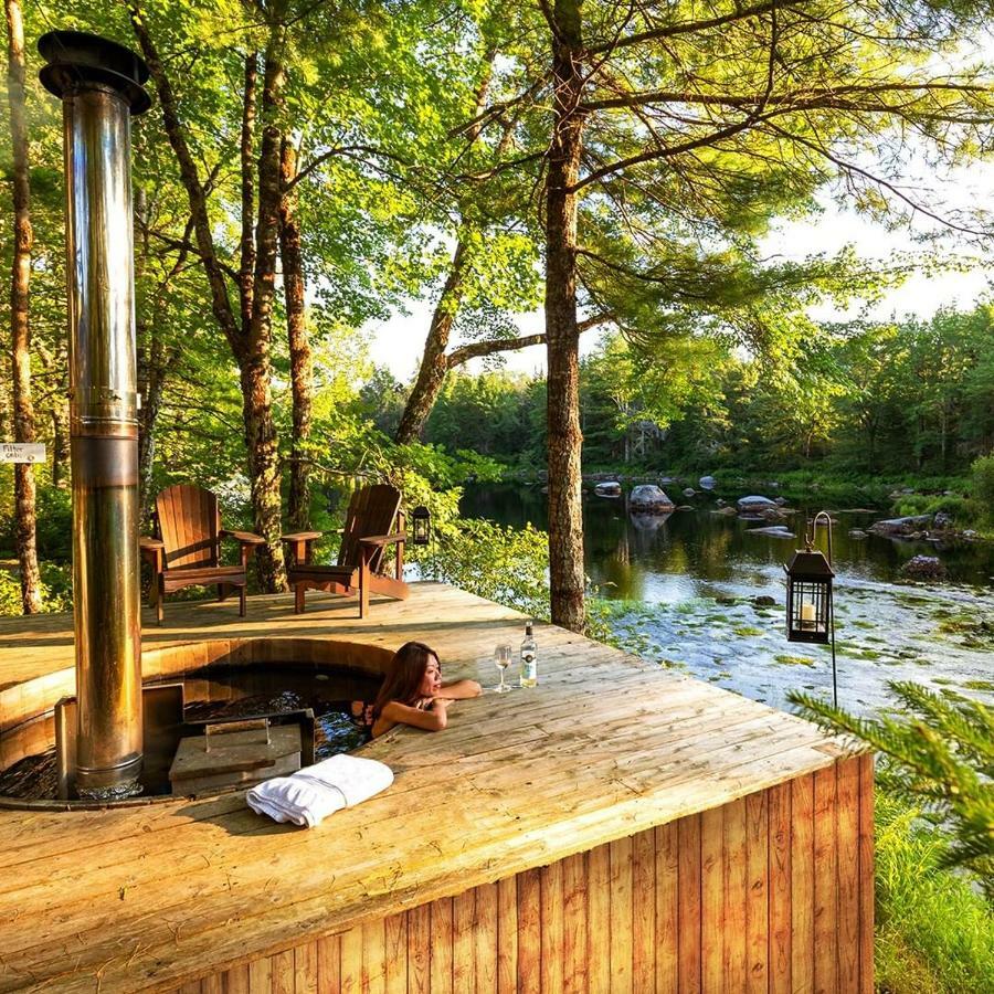 Trout Point Lodge Of Nova Scotia East Kemptville Esterno foto
